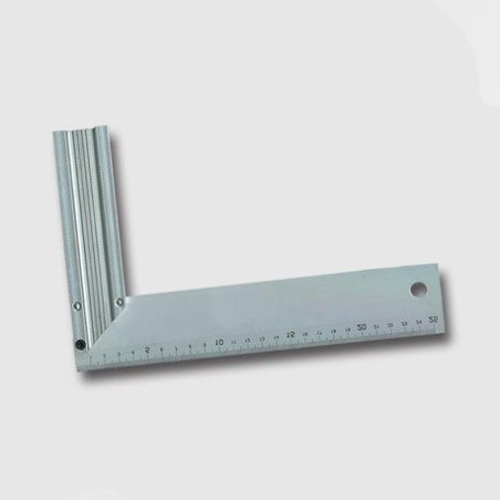 XTline Uholník hliníkový 400mm P13340